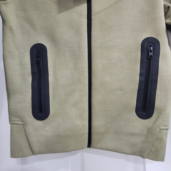 ❤️NWT❤️ Nike Kids Sweater Boys Zip-Up Jacket - Tan - Picture 5 of 11